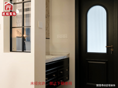 队焦点结业于地方美院、中国美院